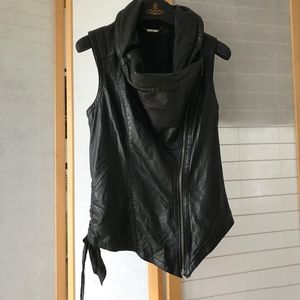 Corson black lambskin leather zip up vest size 0